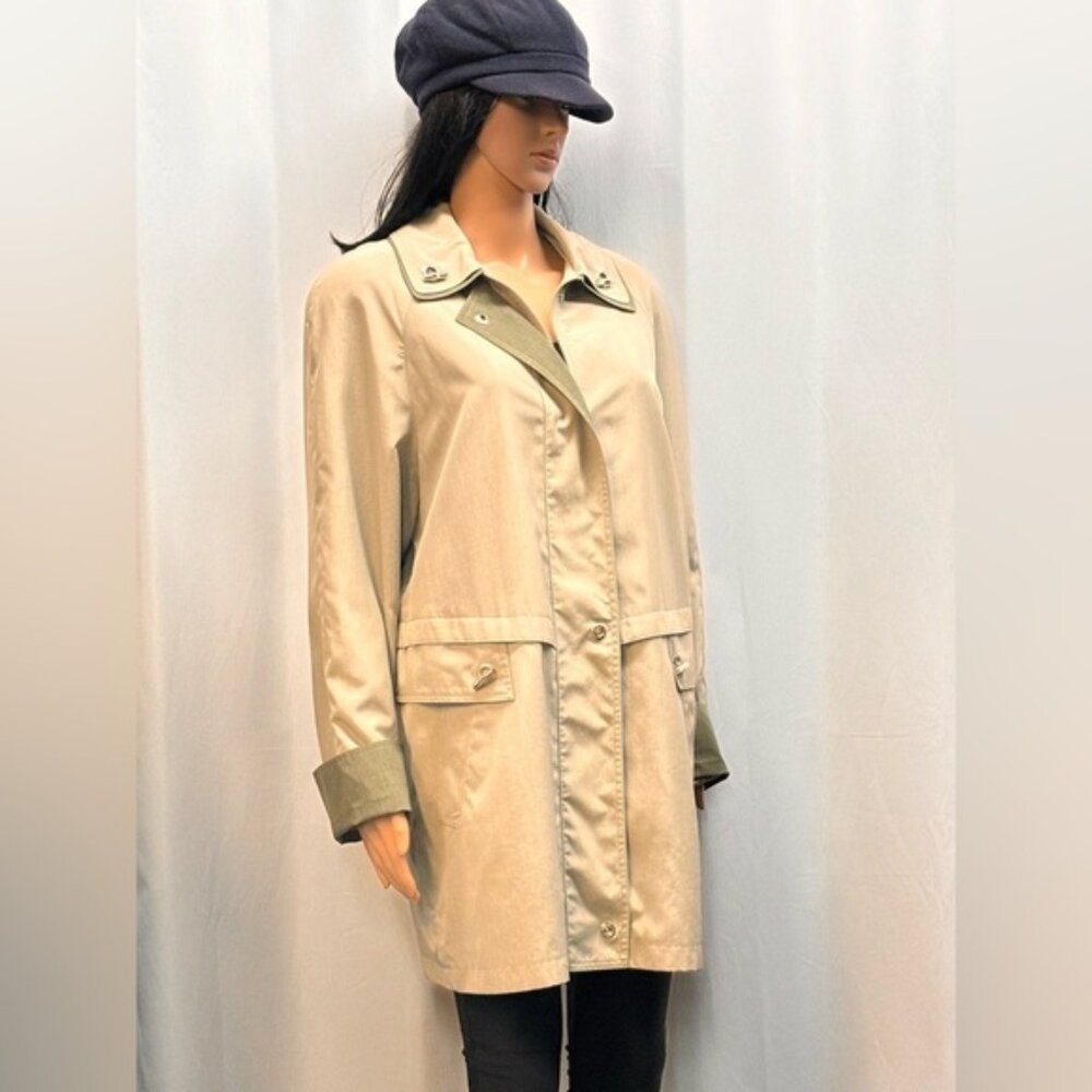 Luba Paris sage green trench coat - Picture 2 of 14